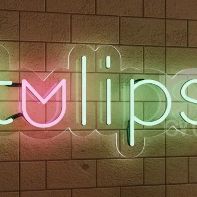 Custom Neon | Tulips Neon Sign LED Wall Light | Pink & Green | 10x21