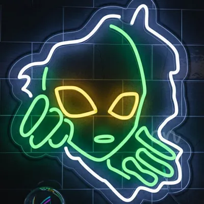 Alien Face Neon Sign – Green & Yellow LED Flex Wall Light, Plug-In Thoughtful Alien Neon Wall Art, Unique Sci-Fi Room Decor, Gaming Room, Bedroom, Dorm, Man Cave, Bar & Party Neon Light
